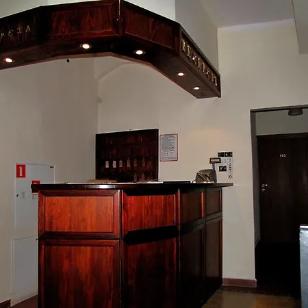 Rezydencja Cleopatra Bed & Breakfast 3*