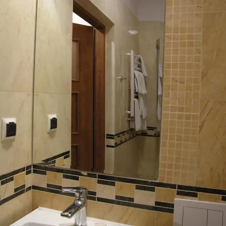Bed & Breakfast Rezydencja Cleopatra 3*